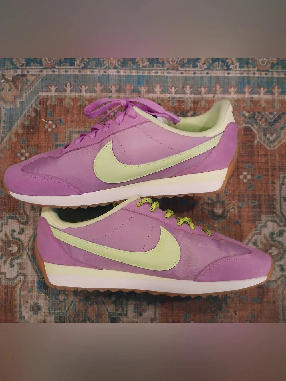 Nike Sneaker